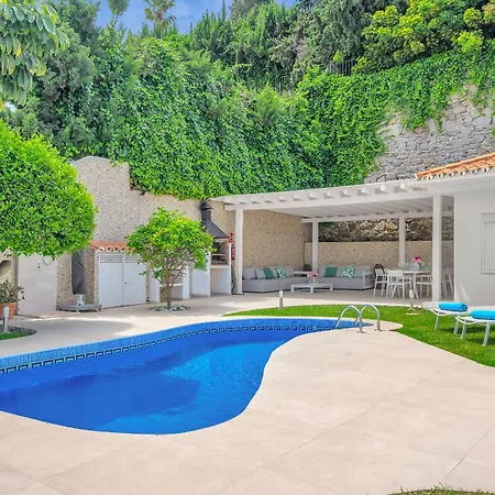 Banus - Luxury 6 Bed *