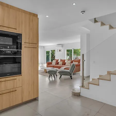 Villa Banus - Luxury 6 Bed Marbella